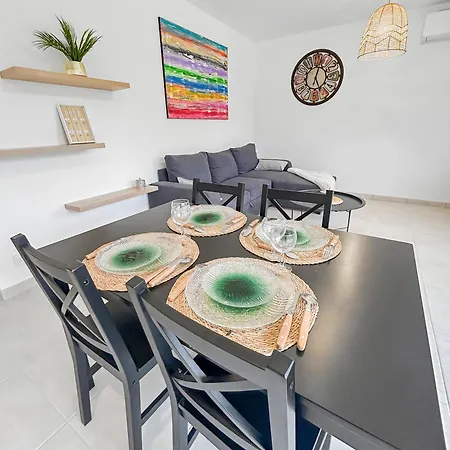 Evasion Urbaine, 1 Ou 2 Villas, 4 A 8 Villa Poitiers