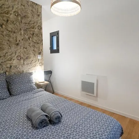 Evasion Urbaine, 1 Ou 2 Villas, 4 A 8 * Poitiers