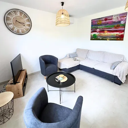 Evasion Urbaine, 1 Ou 2 Villas, 4 A 8 Villa Poitiers