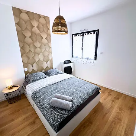 Evasion Urbaine, 1 Ou 2 Villas, 4 A 8 Villa *