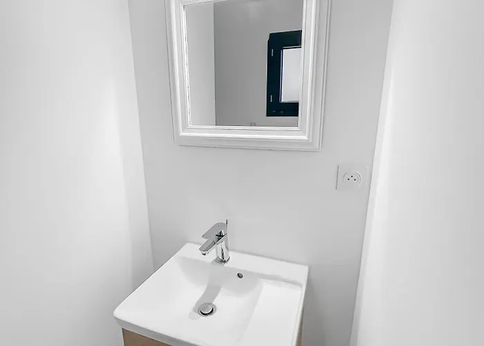 Evasion Urbaine, 1 Ou 2 Villas, 4 A 8 Villa