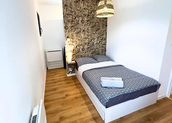 Evasion Urbaine, 1 Ou 2 Villas, 4 A 8 Villa