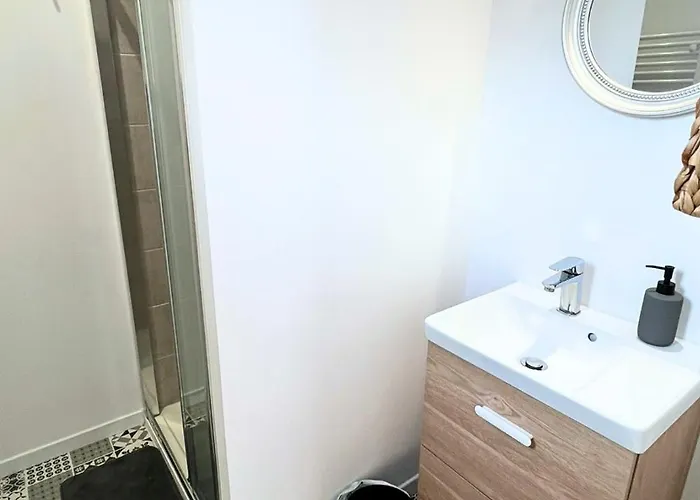 Villa Evasion Urbaine, 1 Ou 2 Villas, 4 A 8 *