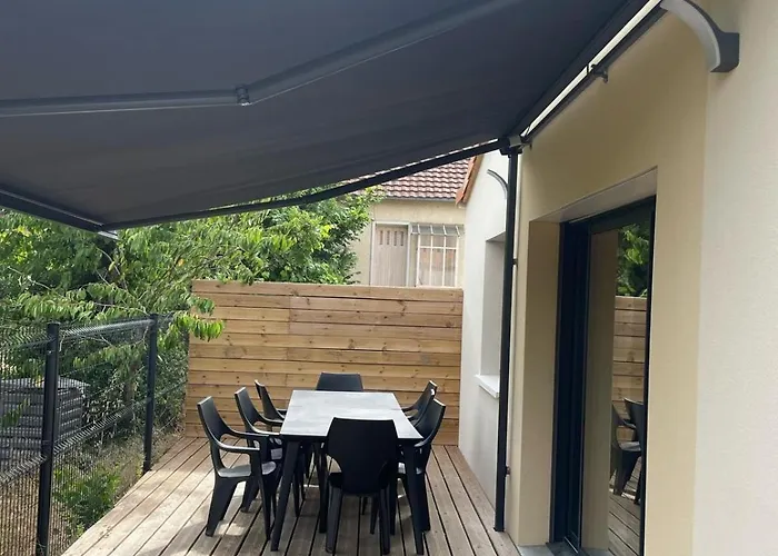 Evasion Urbaine, 1 Ou 2 Villas, 4 A 8 Villa Poitiers