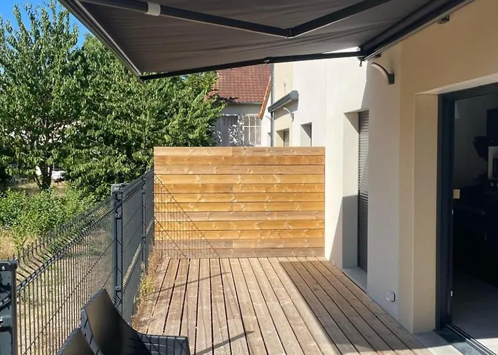 Evasion Urbaine, 1 Ou 2 Villas, 4 A 8 Villa